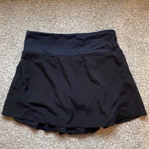 Lululemon pace rival skirt